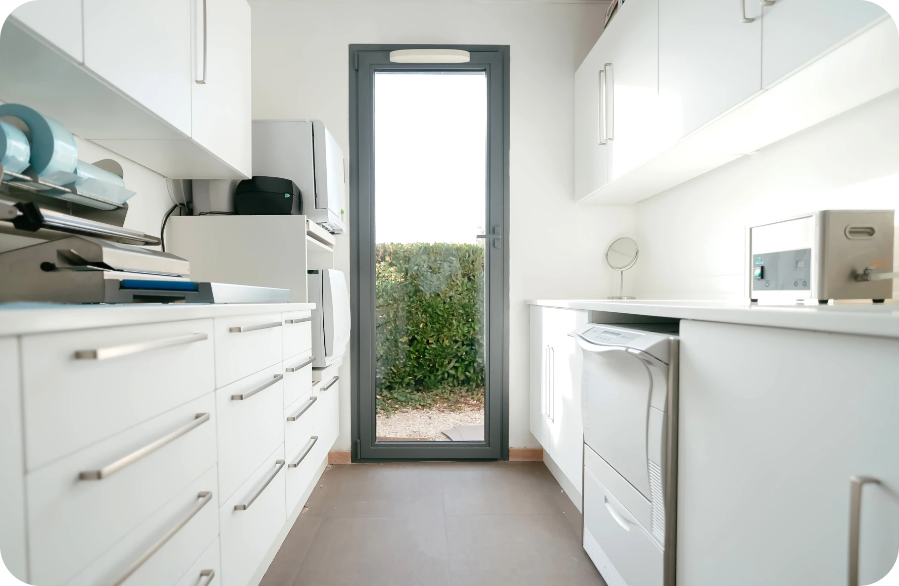 cabinet dentaire implant chirurgie lagnieu  Dr Benjamin Girod